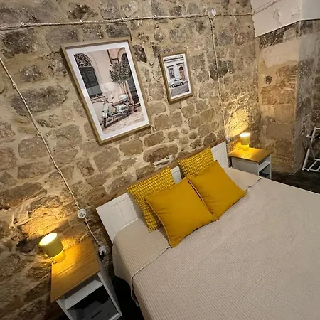 Old Stone House Apartamento *